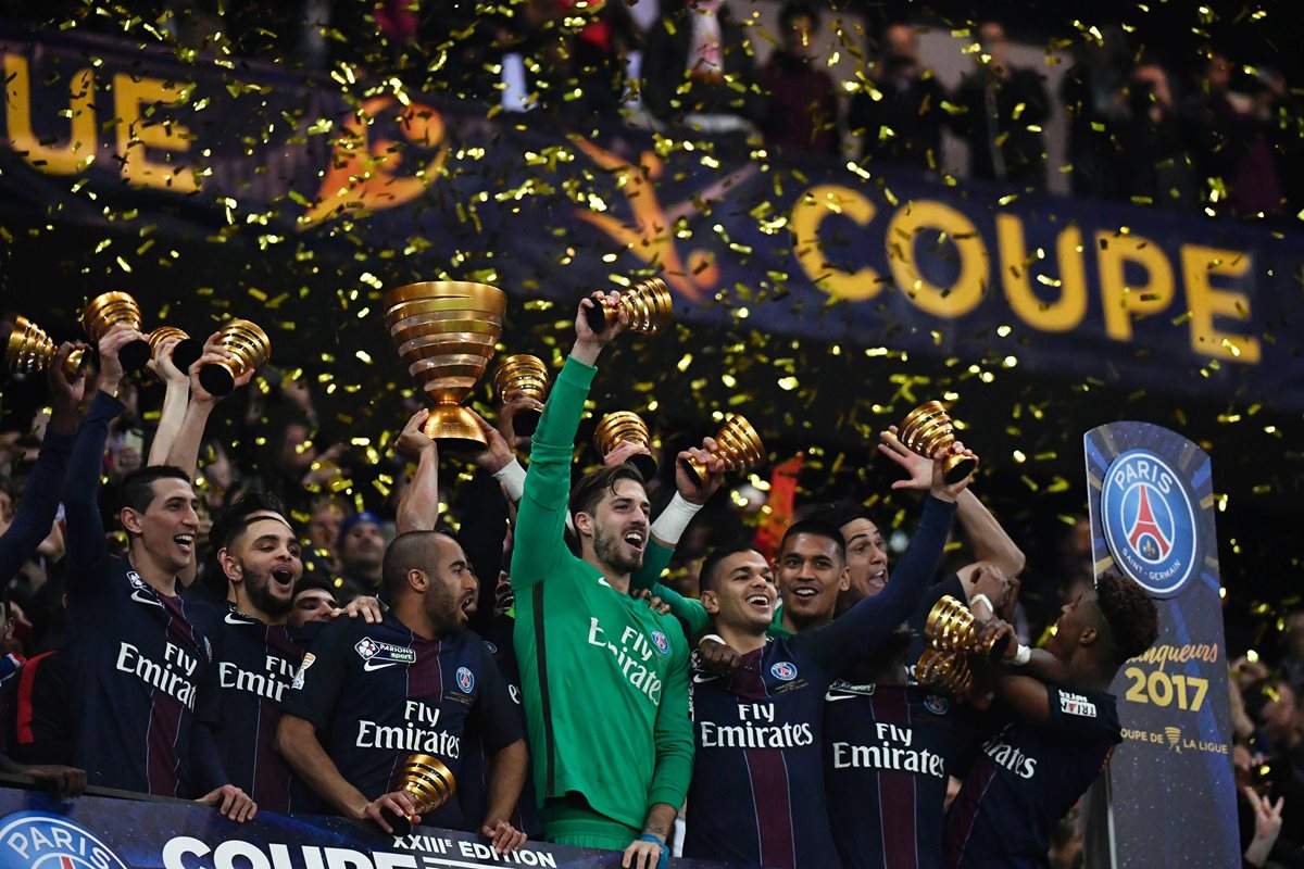 Así festejaron los jugadores del PSG. (Foto Prensa Libre: AFP)