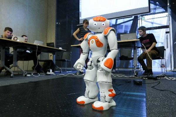 Nao es el robot más completo en el campo de los humanoides en la actualidad. (Foto Prensa Libre: EFE)