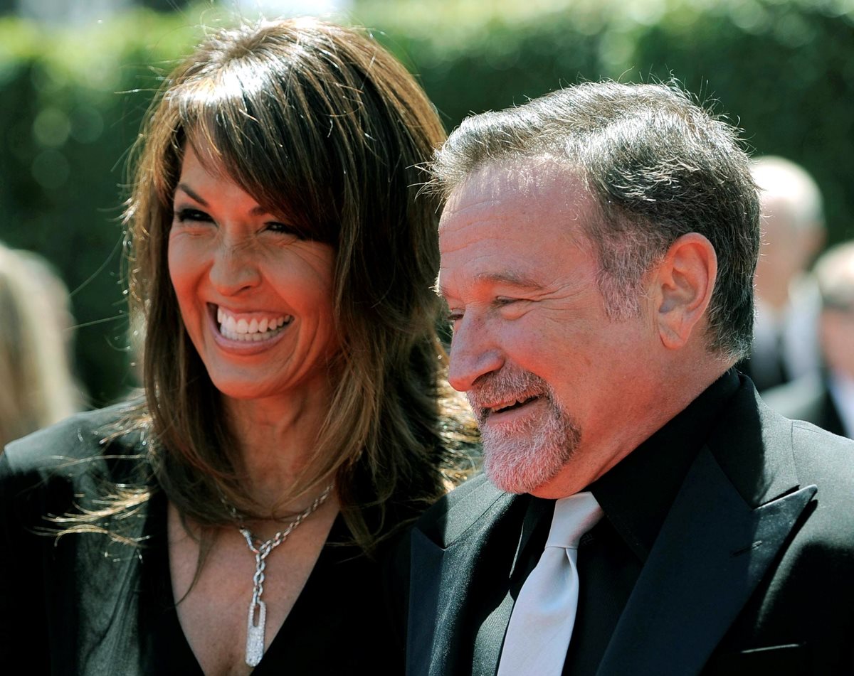 Susan Schneider y Robin Williams, durante una gala en Los Ángeles en el 2010. (Foto Prensa Libre: AP)