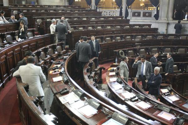 Los diputados de Lider provocaron que la sesión de este jueves quedará suspendida. (Foto Prensa Libre: E. García)