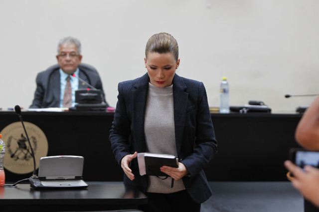 Daniela Beltranena durante su audiencia de ampliación de declaración ante el juez Miguel Ángel Gálvez. (Foto Prensa Libre: Paulo Raquec)