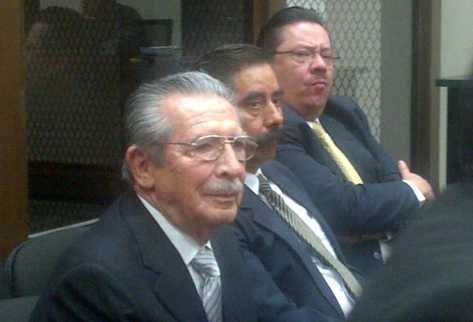 General retirado José Efraín Ríos Montt acude audiencia en el tribunal Primero B de Mayor Riesgo. (Foto Prensa Libre: Estuardo Paredes)