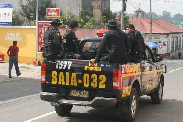 Patrullas de la PNC patrullan las calles de la ciudad  de Cobán y otros municipios de Alta Verapaz. (Foto Prensa Libre:  Ángel Martín Tax)