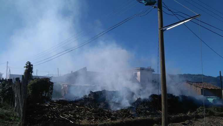 Terreno donde murió carbonizada la vaca Tomasita, debido a un incendio en Quetzaltenango. (Foto Prensa Libre: María José Longo)