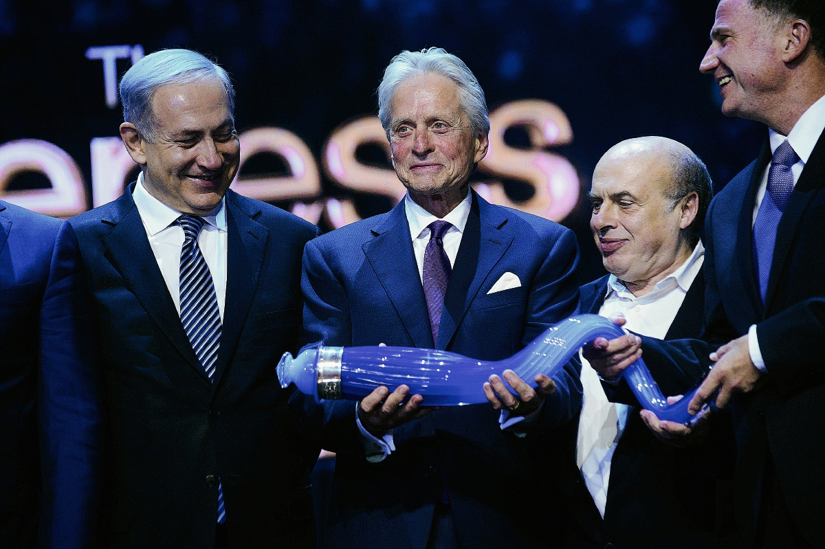 El actor recibió el galardón por su pasión por la herencia judía. (Foto Prensa Libre: AP)