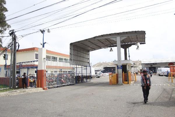 La empresa Combex-in descubrió en uno de sus envíos varios lingotes de oro.