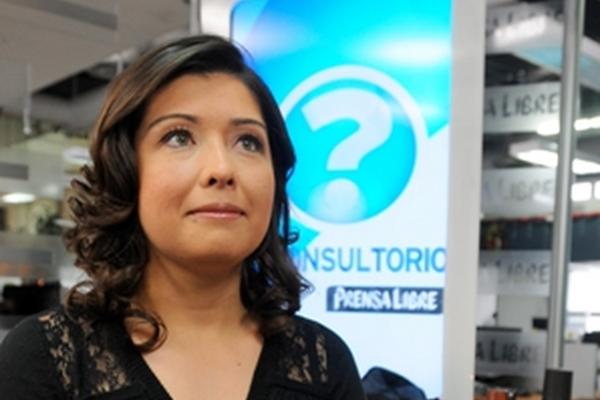 El cabello bien peinado realza el rostro. En El Consultorio de ayer se hizo un cambio de imagen.