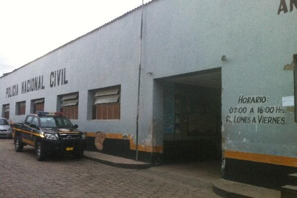 Los  agentes atacados  pertenecen a la Comisaría 23  de Chiquimula.
