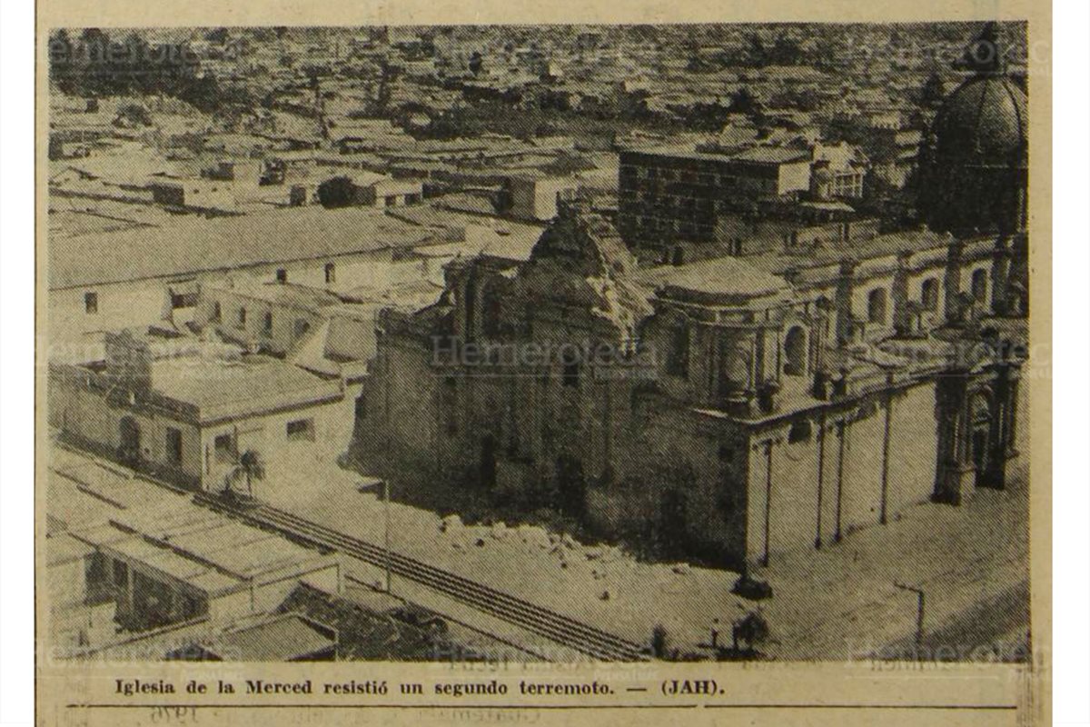 El templo de La Merced, en Guatemala de La Asunción, fue parcialmente destruido por el terremoto de 1976. (Foto: Hemeroteca PL