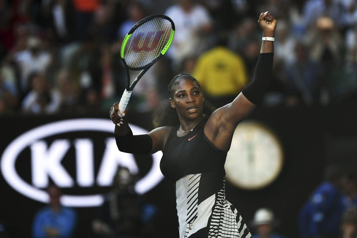 La estadounidense Serena Williams se enfrentará por el título de Melbourne, Australia, contra su hermana Venus. (Foto Prensa Libre: EFE)