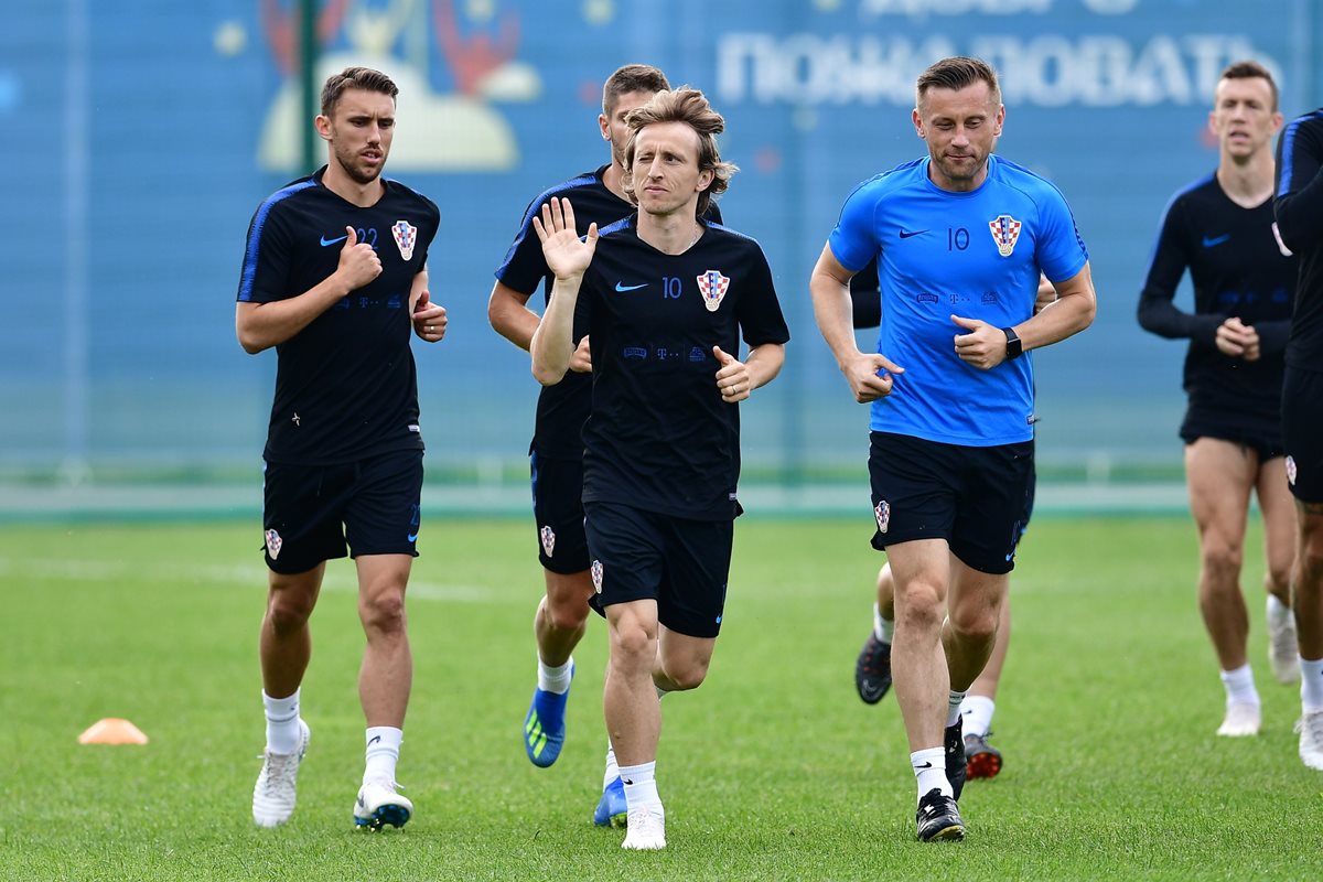 El croata Luka Modric es una de las figuras de su selección. (Foto Prensa Libre: AFP)