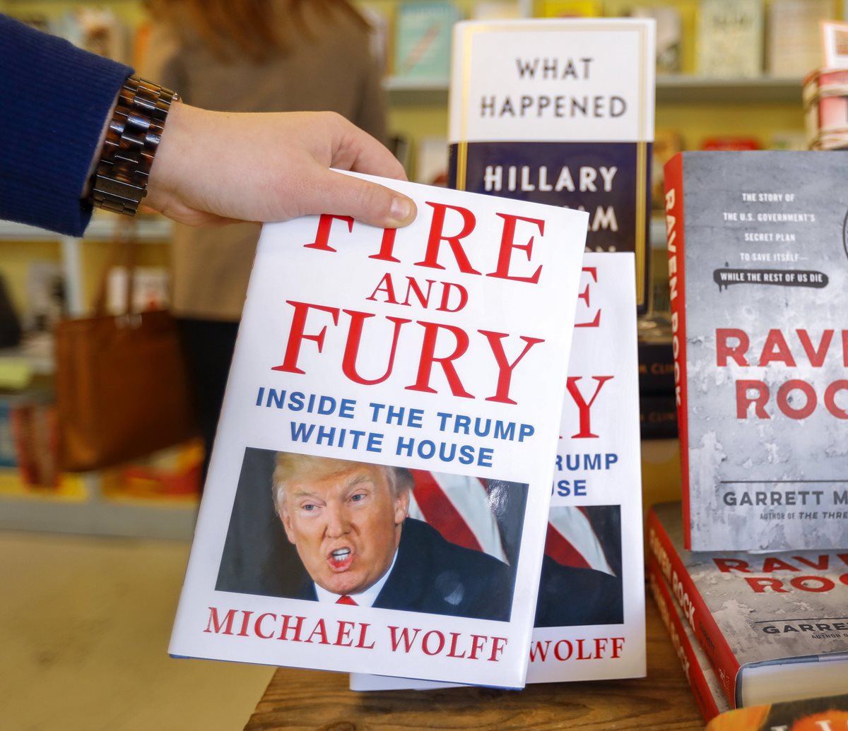Fire and Fury, el libro que ha hecho enfurecer a Donald Trump, pronto estará disponible en idioma español (Foto Prensa Libre: EFE).