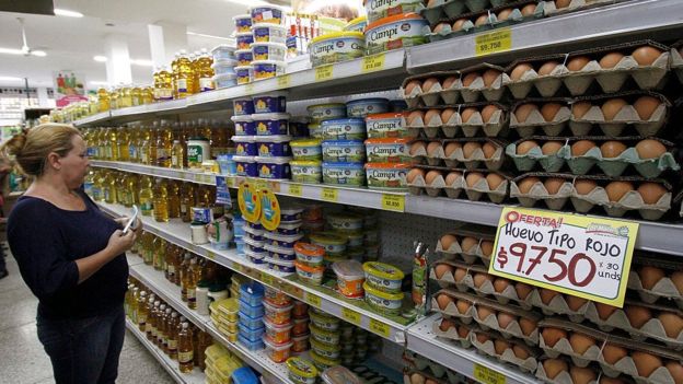 Los productos se comercializan en presentaciones más pequeñas de lo acostumbrado. GETTY IMAGES