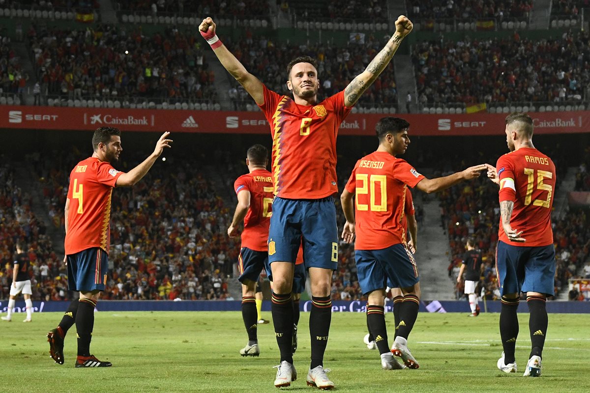 Saúl Ñíguez también contribuyó en la goleada de los españoles contra croacia. (Foto Prensa Libre: AFP)