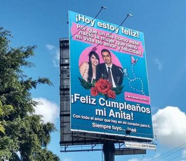 El sitio www.amorchapin permite crear una "valla del amor". (Foto Prensa Libre: ARCHIVO)