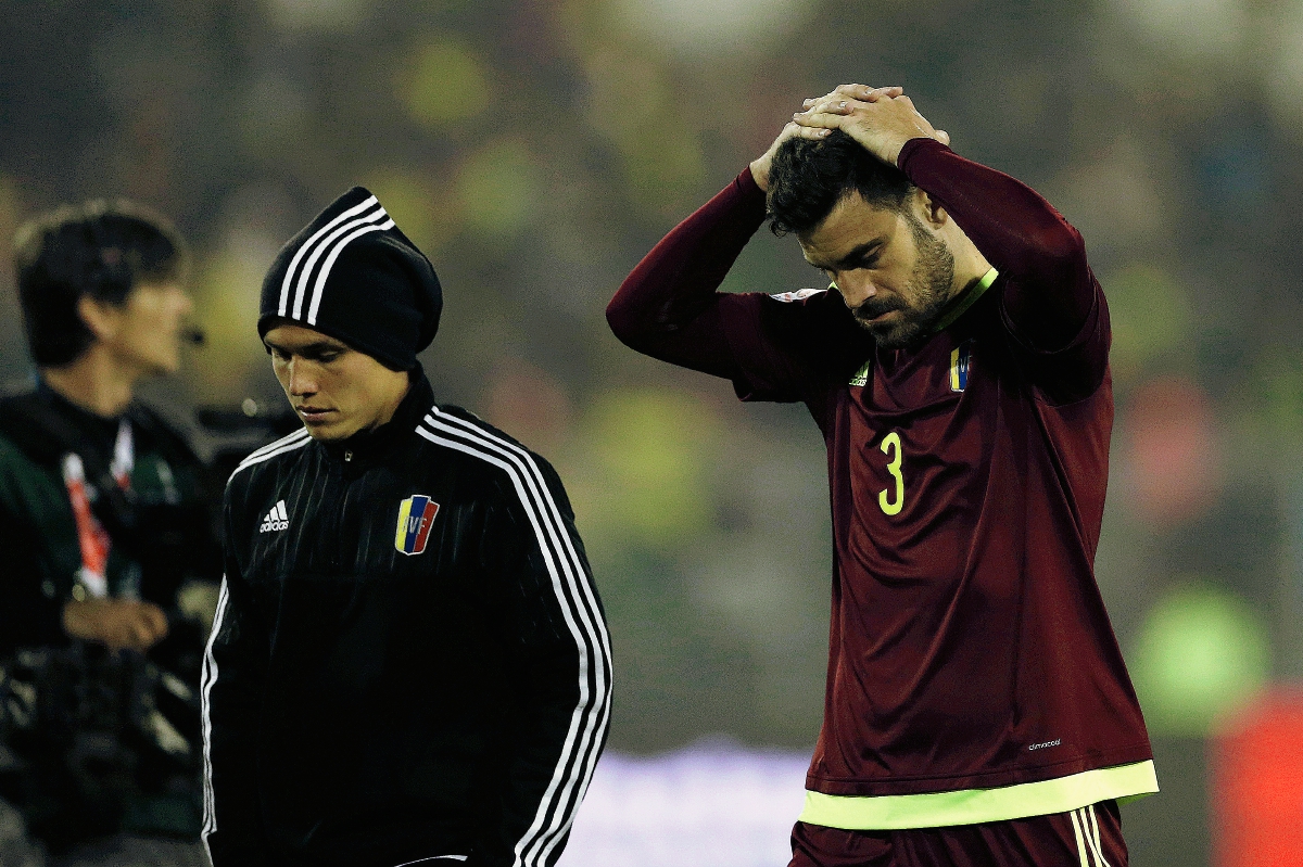El jugador de Venezuela lamenta la eliminación (Foto Prensa Libre: AP)