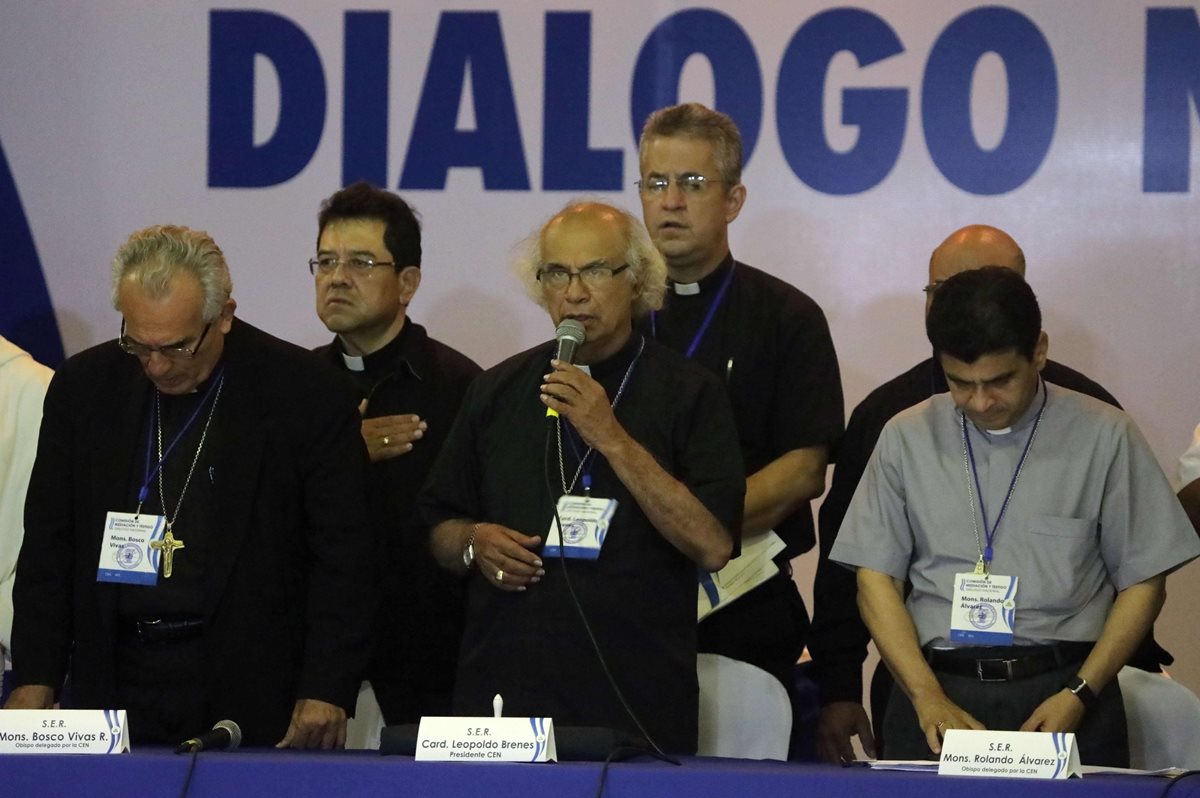 Obispos expresaron que no se rendirán a pesar de amenazas en el acompañamiento del diálogo en Nicaragua. (Foto Prensa Libre: AFP)