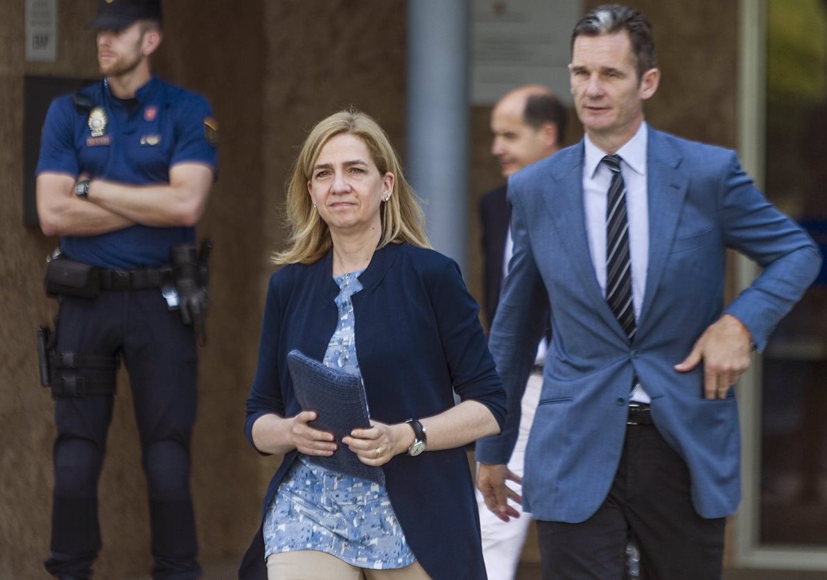 La Infanta Cristina (al frente) en una imagen de junio del 2016. (Foto Prensa Libre: EFE).
