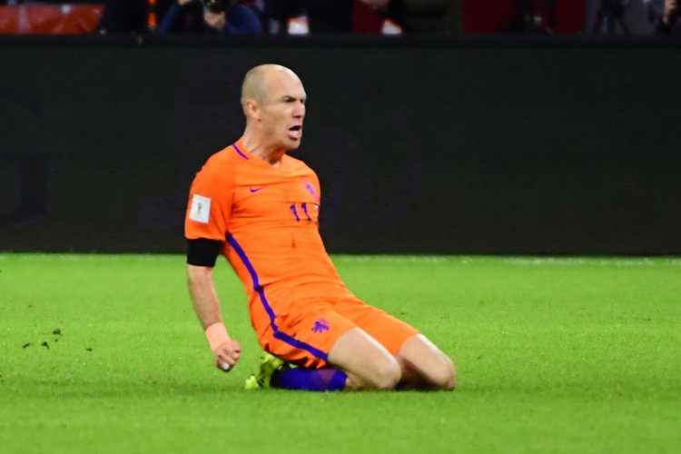 Arjen Robben será una de las estrellas a extrañar en Rusia. (Foto Prensa Libre: AFP).