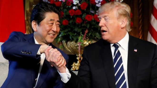 Trump habló de los contactos con Corea del Norte tras una reunión con el primer ministro japonés, Shinzo Abe. REUTERS