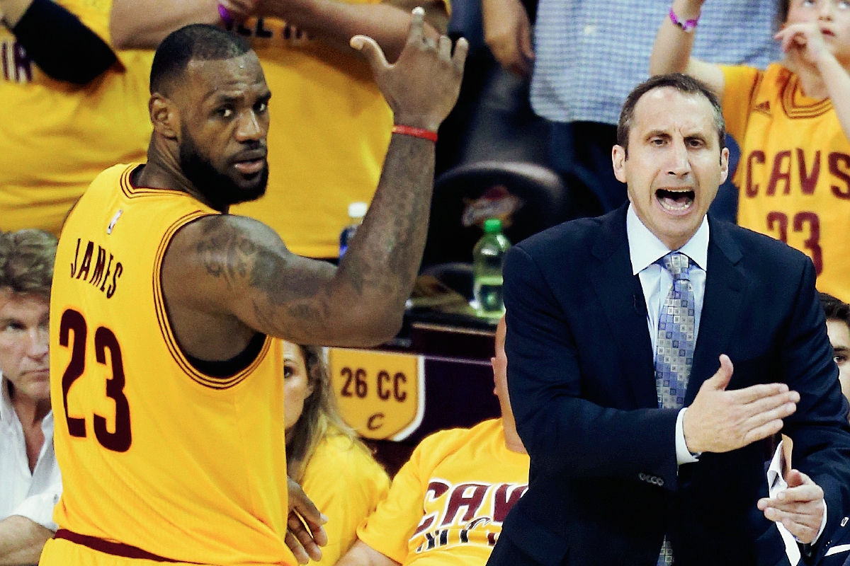 LeBron James, está a punto de agrandar siu figura. (Foto Prensa Libre: AP).