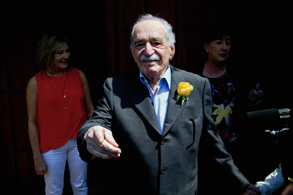 El escritor colombiano Gabriel García Márquez recibió el Premio Nobel de Literatura lo a los 55 años. (Foto Prensa Libre: AP)