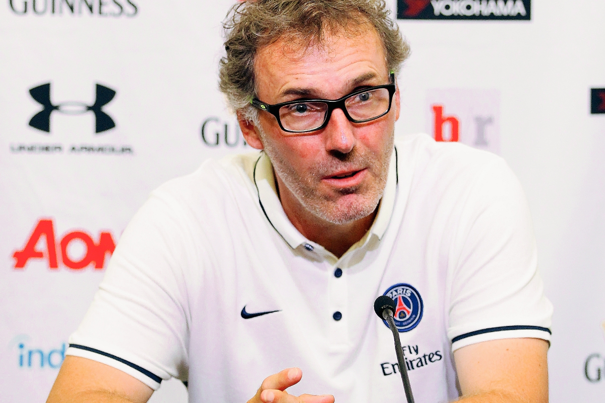 El técnico del PSG ansía la llegada del argentino al cuadro parisino. (Foto Prensa Libre: AP)