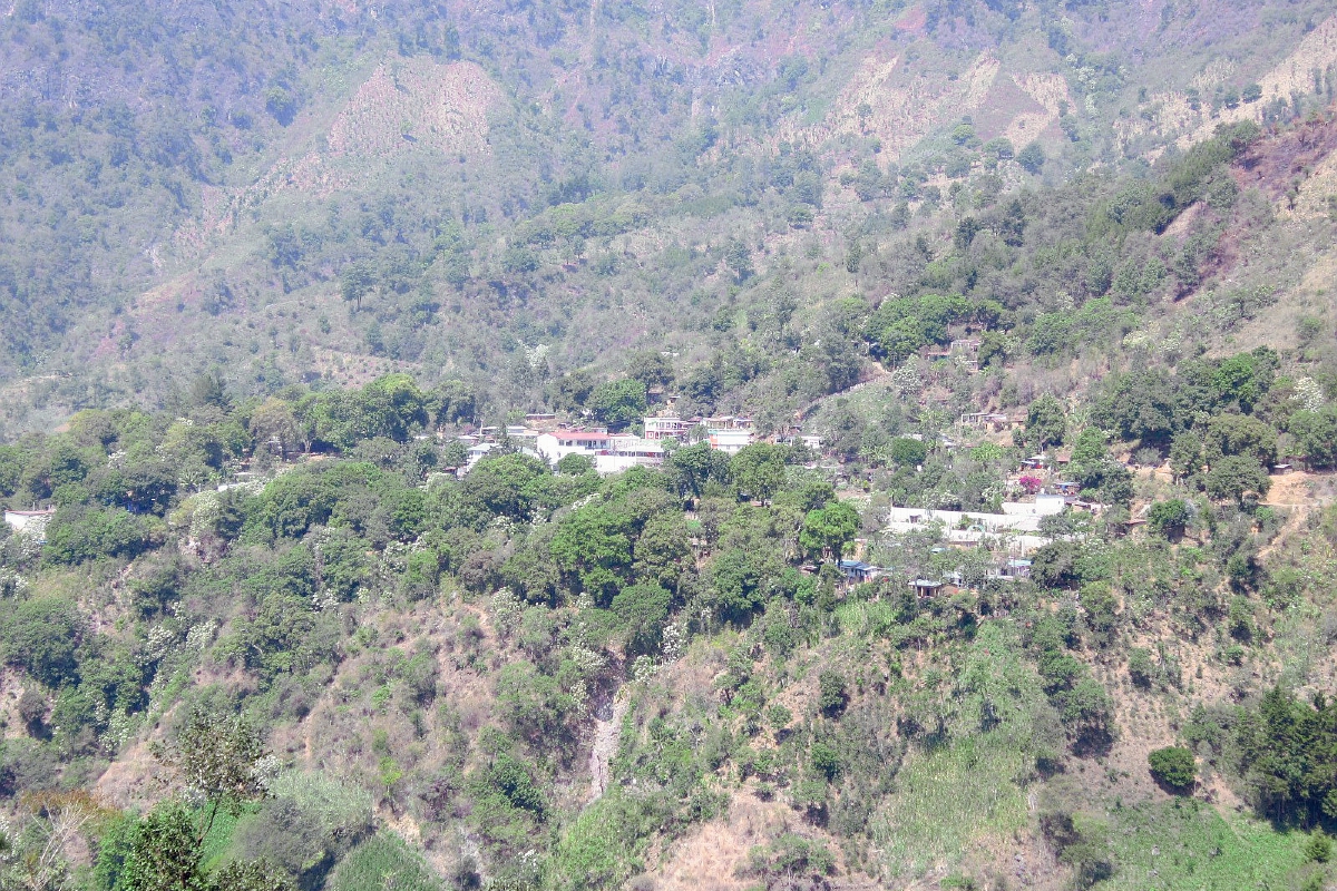 Comunidad Pajomel,  Santa Cruz la Laguna, Sololá. (Foto Prensa Libre: Ángel Julajuj)