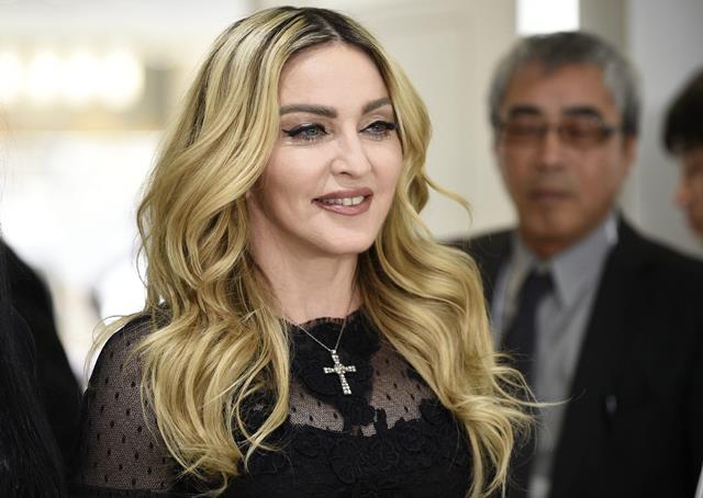 Madonna, considerada la reina del pop, de 58 años, tiene cuatro hijos. De ellos, dos son adoptados. (Foto Prensa Libre: EFE).