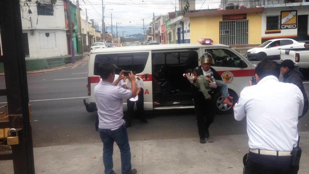 Un niño de siete años y un anciano de 76 son las víctimas del ataque armado en Fraijanes. (Foto Prensa Libre: William González)