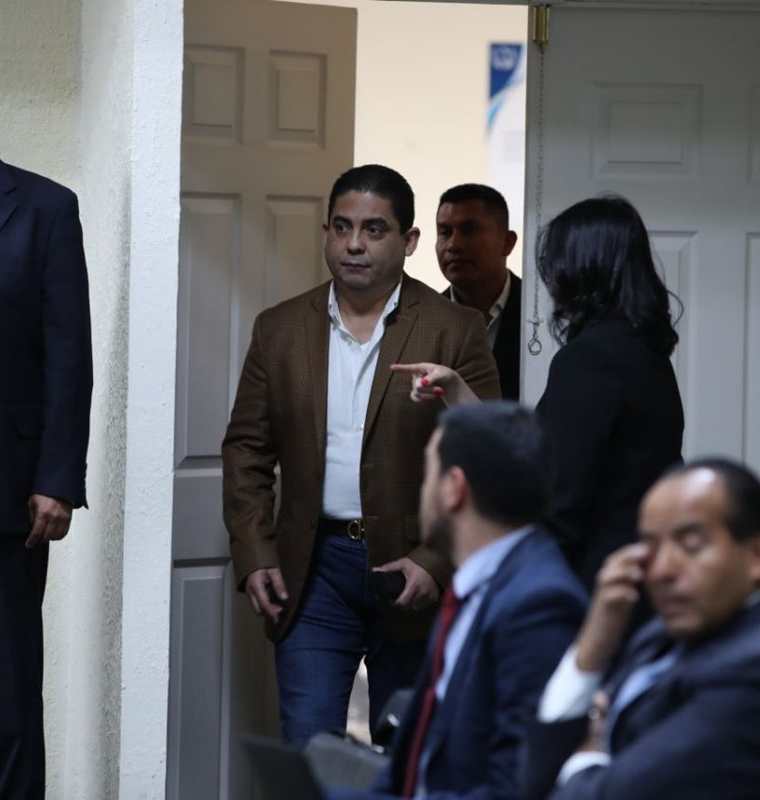 Juan Carlos Monzón llegó a la audiencia pero no pudo declarar. (Foto Prensa Libre: Paulo Raquec)