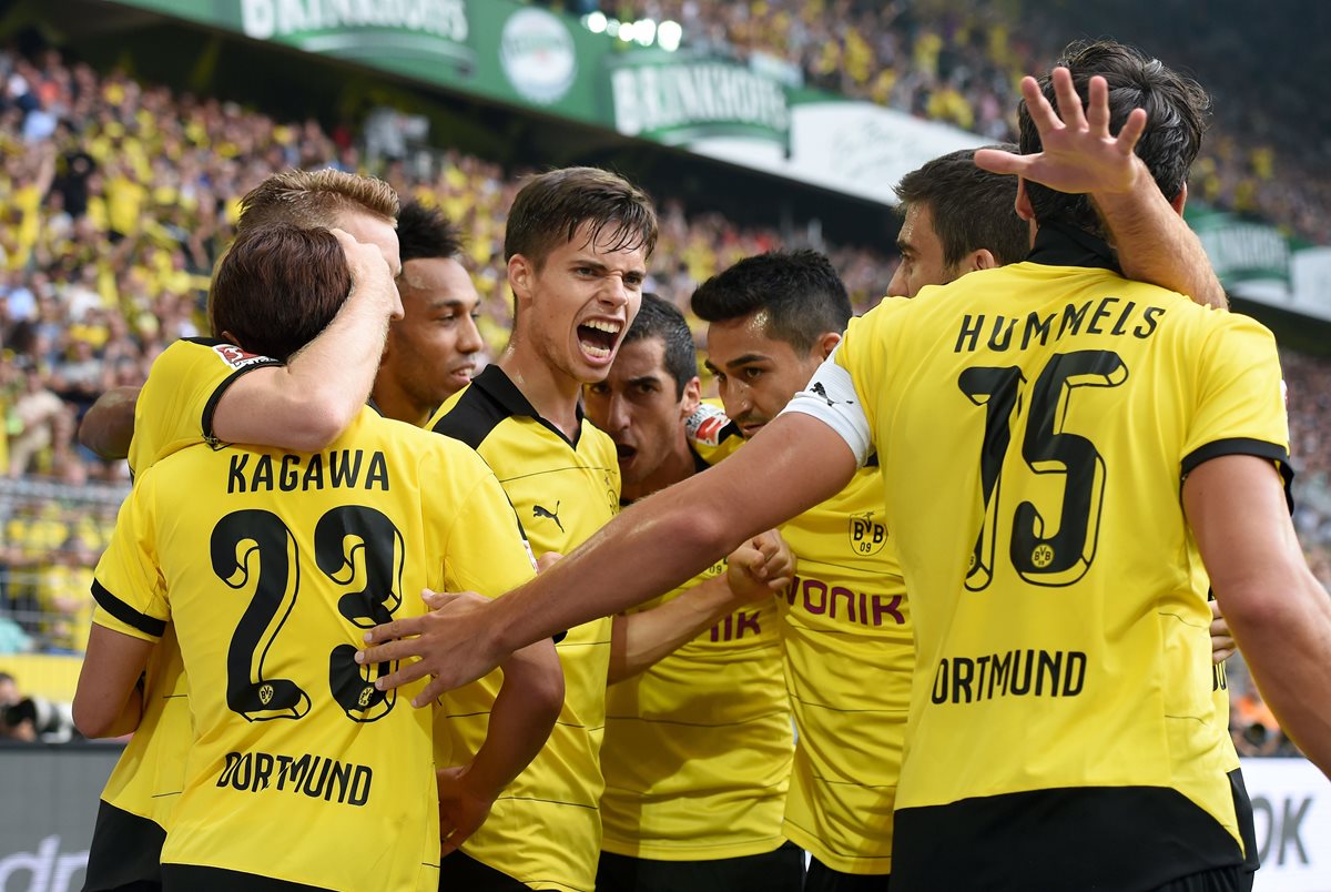 El Dortmund inició con el pie derecho su camino por la Bundesliga. (Foto Prensa Libre: AFP)
