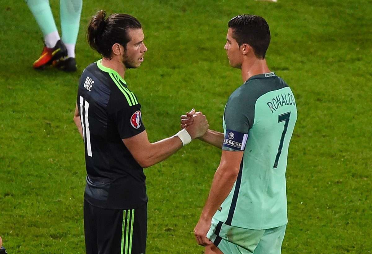Bale fue el primero en mostrar su apoyo a Cristiano tras la lesión. (Foto Prensa Libre: AFP)
