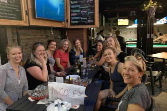 El grupo que incluye Nicoles, Nicolettes y Nikkis decidió hacer reuniones cada cierto tiempo para conocerse. Foto Prensa Libre: Facebook