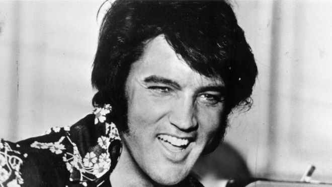 Elvis Presley nació el 8 de enero de 1935 y murió el 16 de agosto de 1977. (GETTY IMAGES)