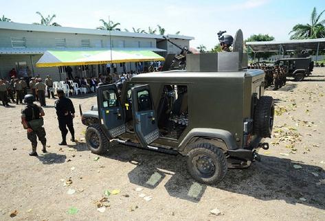 Veículos blindados de la Fuerza de Tarea Tecún Umán participan en operativos contra el narcotráfico. (Foto Prensa Libre: Hemeroteca PL)