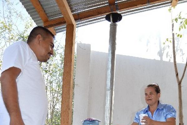 Las estufas balbinas reducen el consumo de leña  y el humo que expelen las cocinas artesanales.