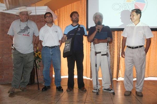 Personas con discapacidad exponen sus necesidades en la reunión del Codede.