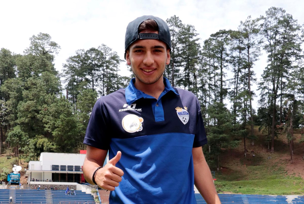 Maykell Oween espera una oportunidad para poder debutar en la Liga Nacional. (Foto Prensa Libre: Eduardo Sam Chun)