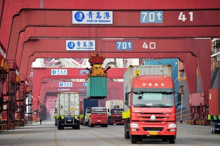 Los negociadores de Estados Unidos y China acordaron aumentar las exportaciones en los sectores energético y agrícola. (Foto Prensa Libre: Hemeroteca PL)