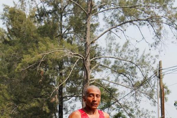 José Amado García, a quien fue dedicada la primera Carrera de la Hospitalidad de San Jerónimo, Baja Verapaz, llegó en primer lugar de la categoría libre. (Carlos Grave)<br _mce_bogus="1"/>