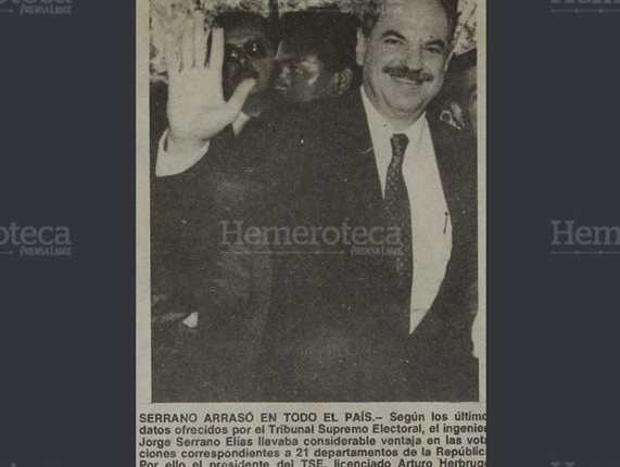 Serrano Elías al momento de ser notificado por el TSE que era el próximo Presidente de Guatemala