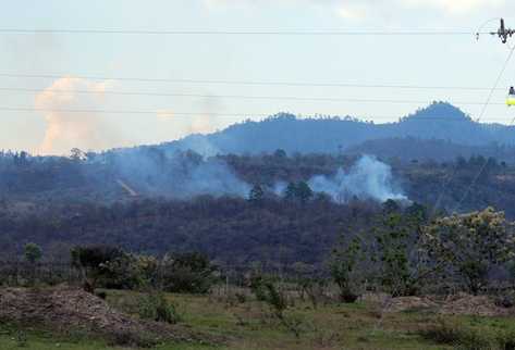 Decenas de incendios forestales han devastado bosque y pastizales en Jalapa. (Hugo Oliva)