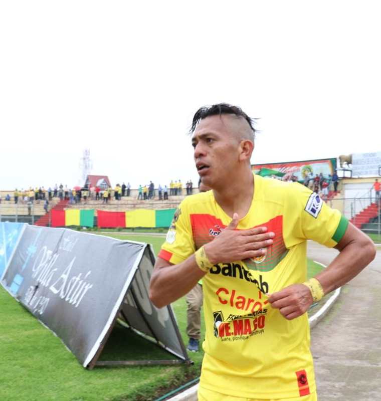 Francisco Aguilar anotó el único gol del partido entre Marquense y Malacateco. (Foto Prensa Libre: Raúl Juárez)