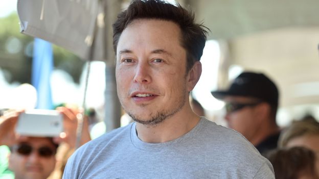 Elon Musk, dueño de Tesla, hizo su fortuna con PayPal. FOTO: GETTY IMAGES