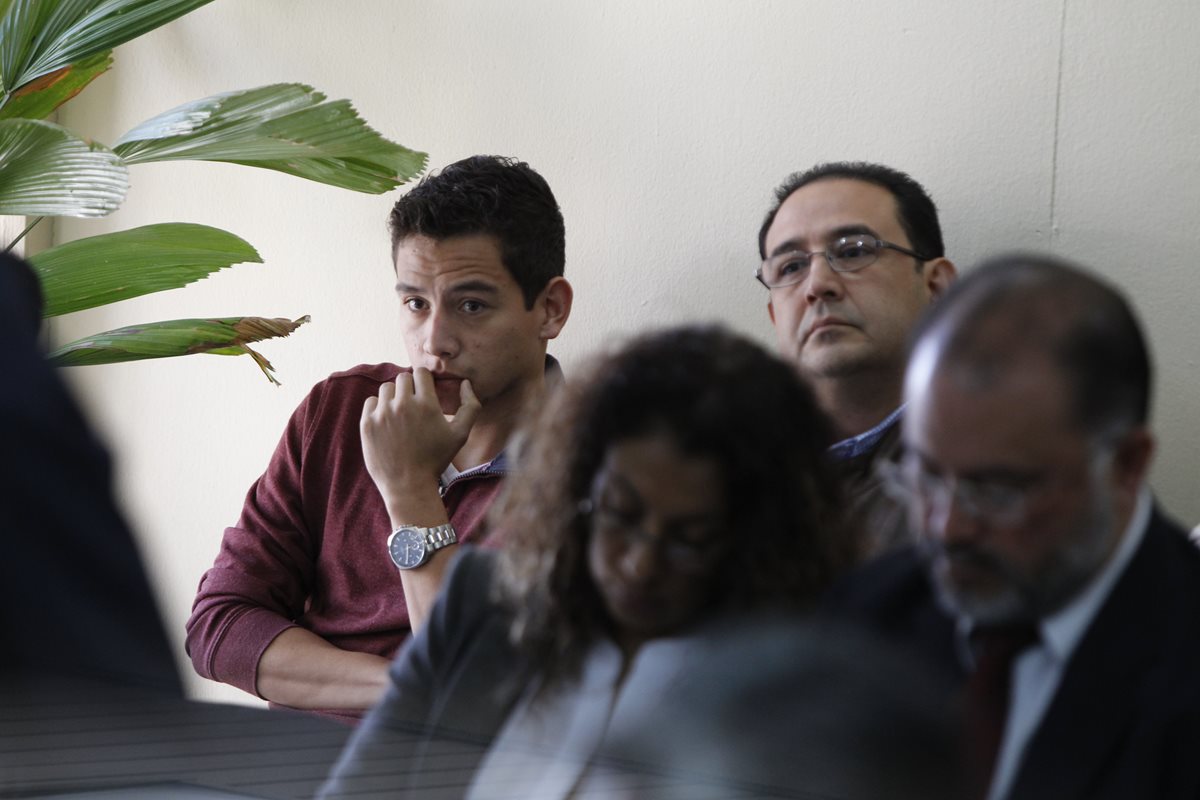 José Manuel Morales y Samuel Morales durante una audiencia. Foto Prensa Libre: Hemeroteca PL.