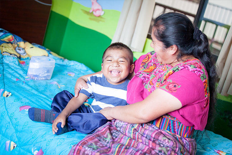Los niños con capacidades diferentes o que padecen alguna enfermedad también tienen derecho a ser felices. (Foto Prensa Libre: Cortesía Fundación Ronald Macdonald)