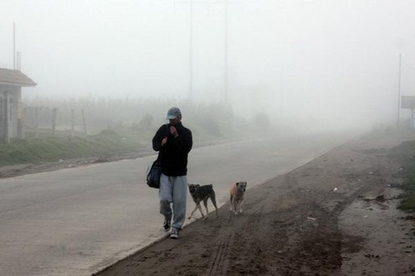 Bajas temperaturas afectan a municipios de Quetzaltenango. (Foto Prensa Libre: Carlos Ventura)