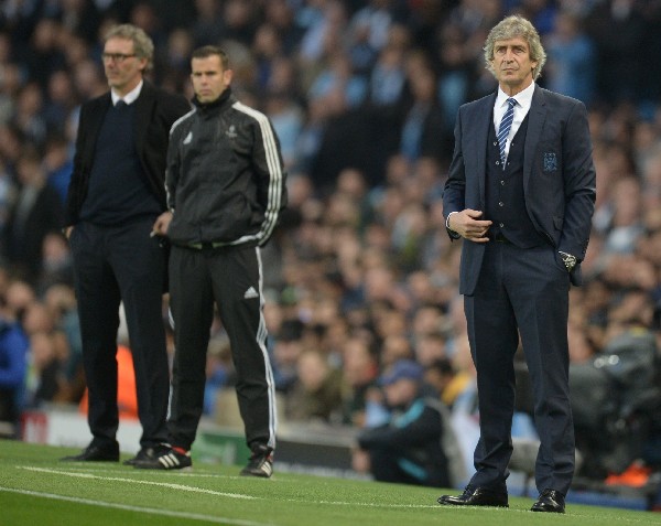Manuel Pellegrini se siente feliz por la clasificación de su equipo a semifinales. (Foto Prensa Libre: AFP)
