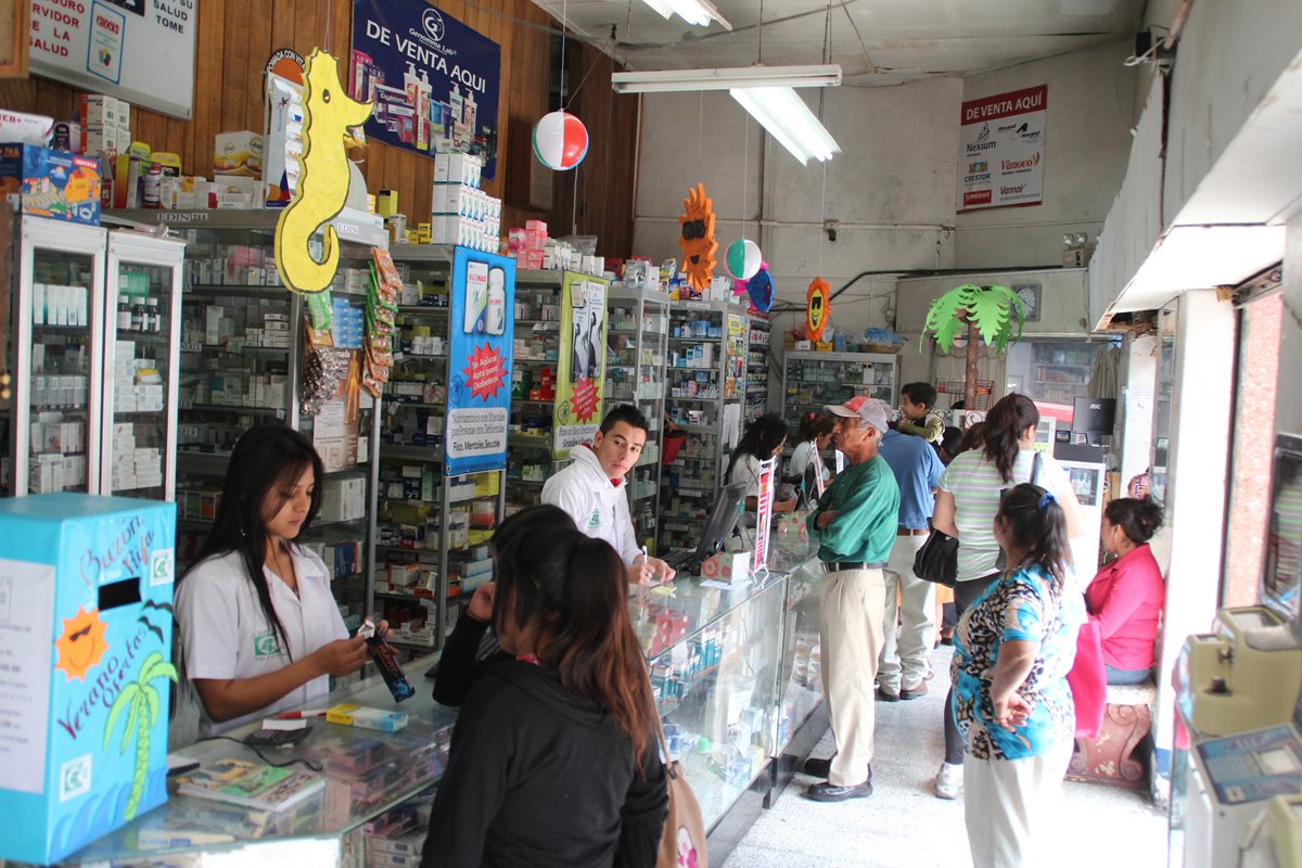 Las inspeccions en farmacias continuarán según el ministerio de Salud. (Foto Prensa Libre: Hemeroteca PL)